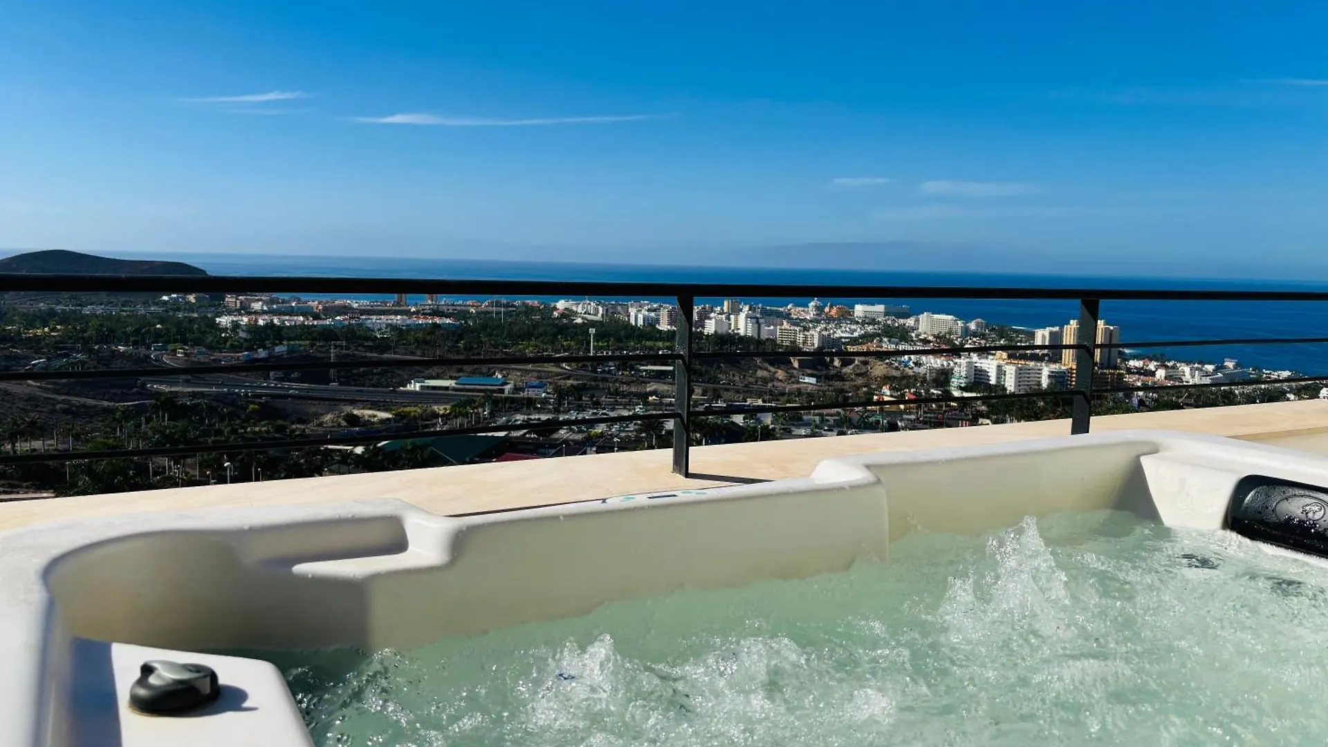Vivienda Vacacional Sol&Horizonte 아데제
